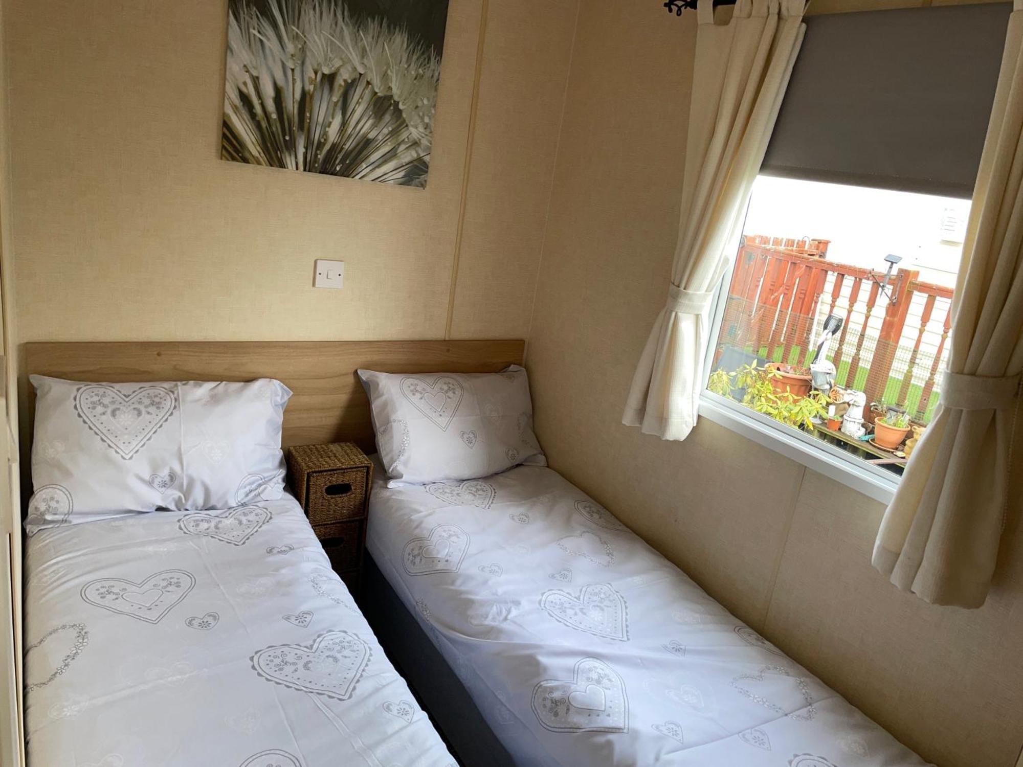 The Luxury Wolds Retreat 6 Berth 3 Bedrooms Beds Made For Arrival Wifi Ingoldmells Kültér fotó